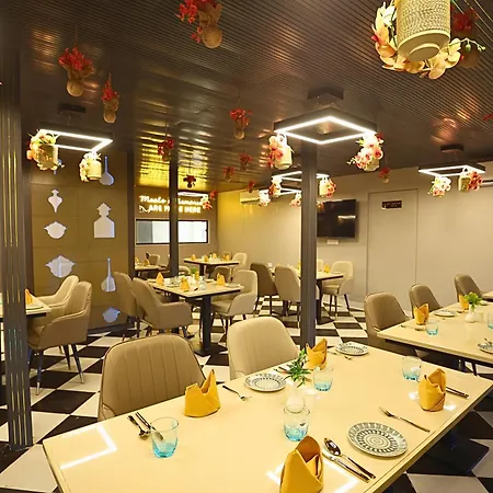 Hotel Suncity Plaza, Sitapura, Jaipur-3